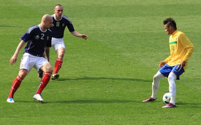 诺亚体育-克拉马里奇巧妙跑位撕开防线